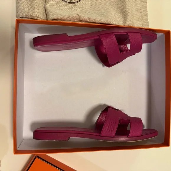 HERMES ORAN SANDALS, PINK POURPRE COLOR, SIZE 37.5 with BOX and DUSTBAGS - Picture 5 of 15